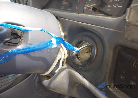 1998 Toyota Tacoma Limited V6 z USA, uszkodzony, nr VIN 4TAWN74N2WZ105410